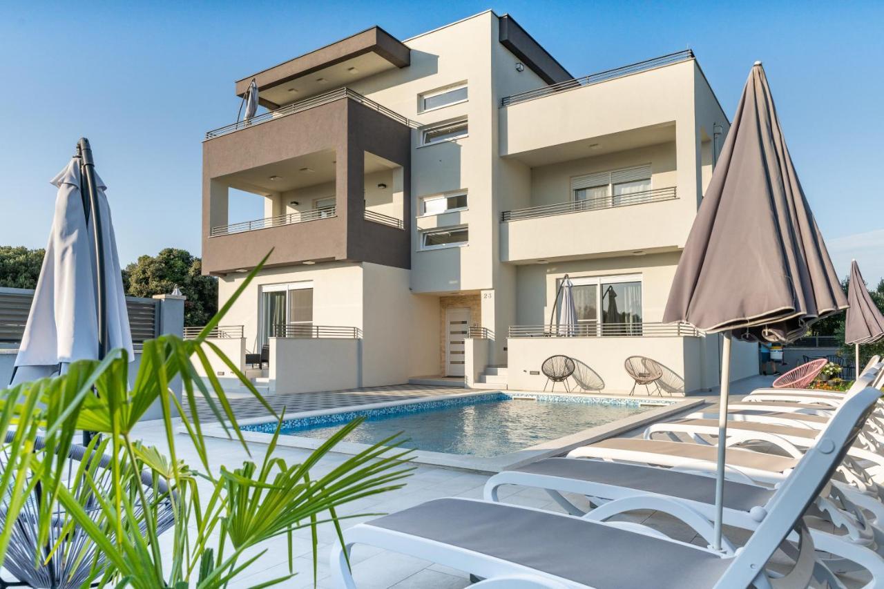 Apartments Evita 比比涅 外观 照片